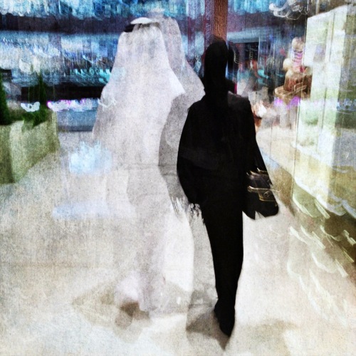 img_8297.jpg emirati couple